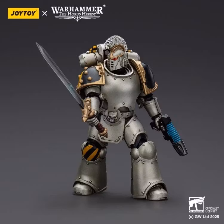 Warhammer: The Horus Heresy Iron Warriors Command Squad Chosen with Legion Standard 1/18 Scale Action Figure - Bild 6