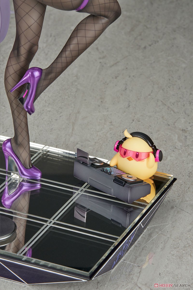Azur Lane Kearsarge: All-Night Charge Ver. w/Bonus Item (PVC Figure) - Image 4
